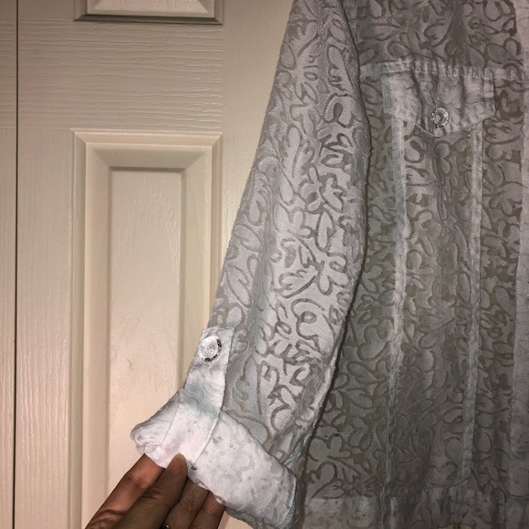 Sheer White Collared Shirt - Picture 4 of 5